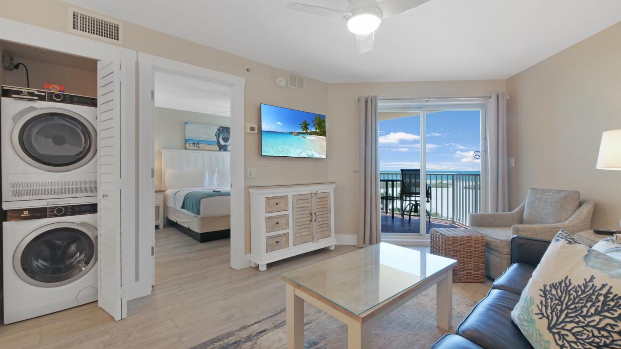 Surf Beach Resort By Sunsational Beach Rentals St. Pete Beach Room photo